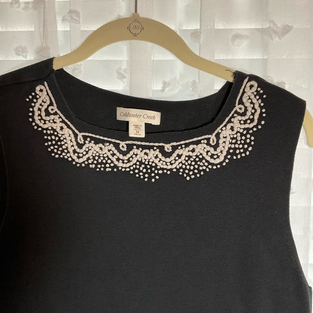 Coldwater Creek Womens Sleeveless Top/Tank Top with lovely embroidery, Medium